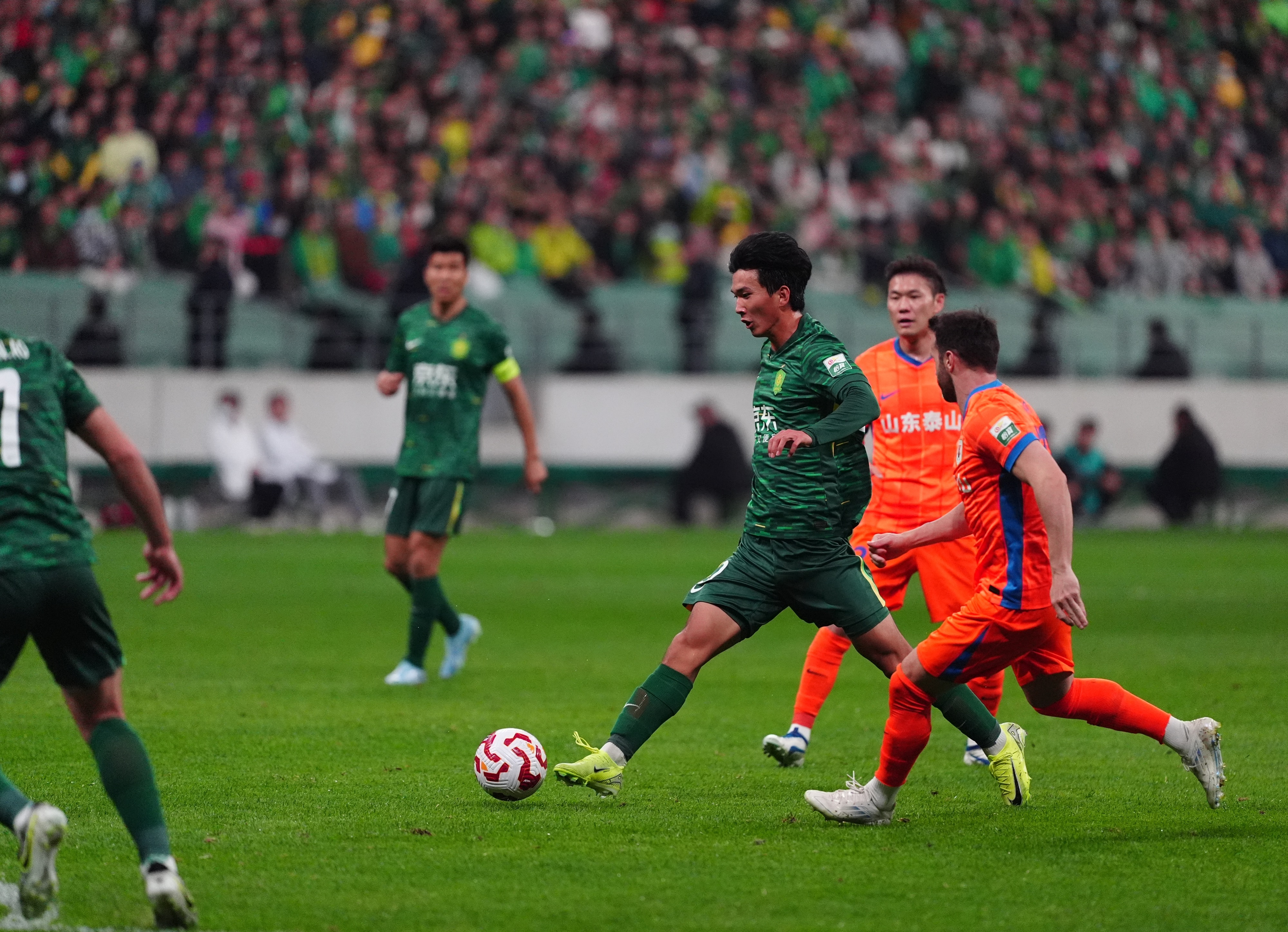 国安主场平建业，难度近连战全胜