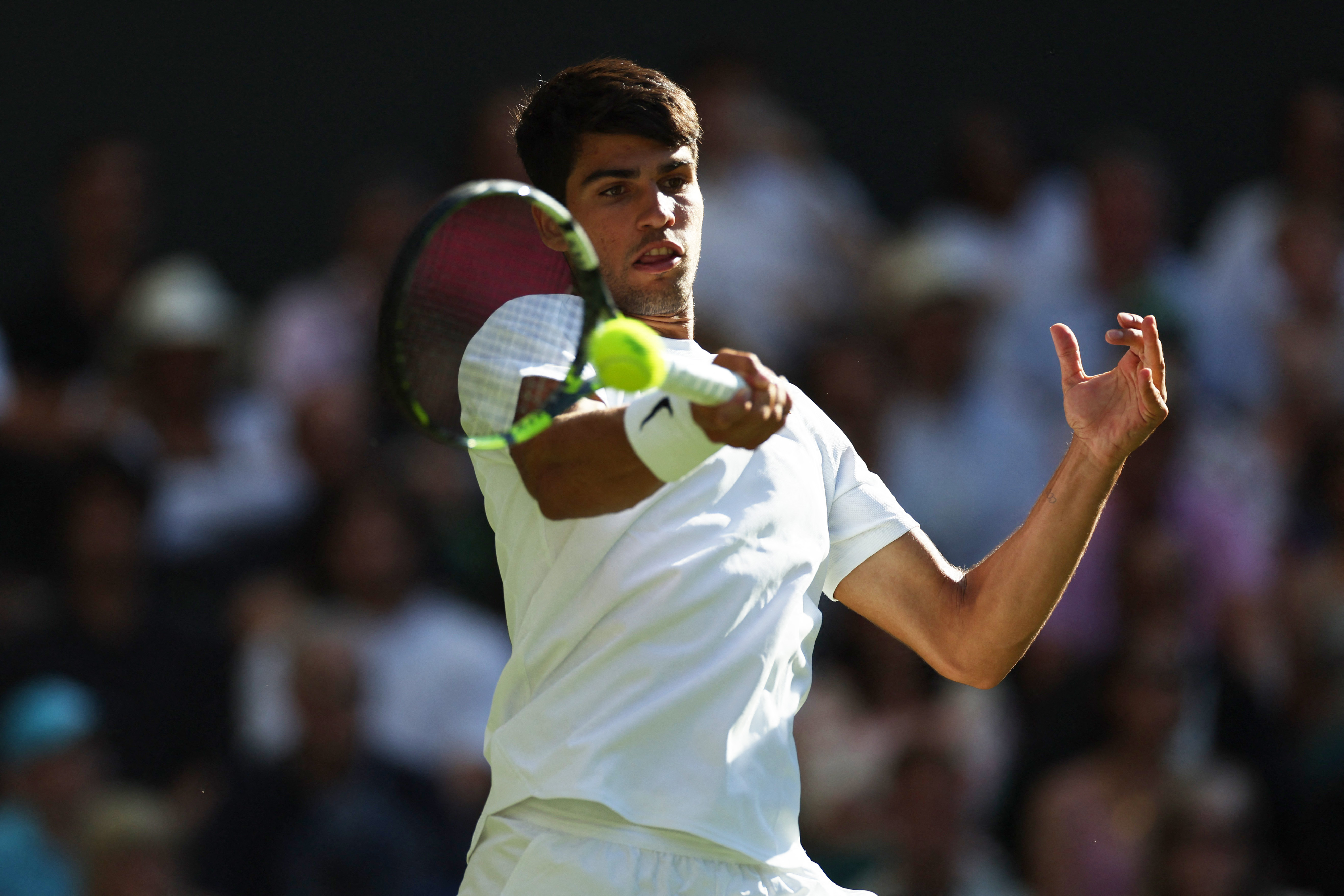 拉沃尔杯翻盘温网,阿尔卡拉斯带队取胜 拉沃尔杯翻盘温网,阿尔卡拉斯带队取胜