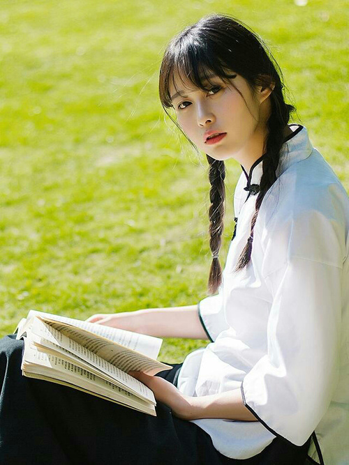 维也纳绿茵惊现桑巴幻影，内马尔借调加纳速胜奥地利之谜