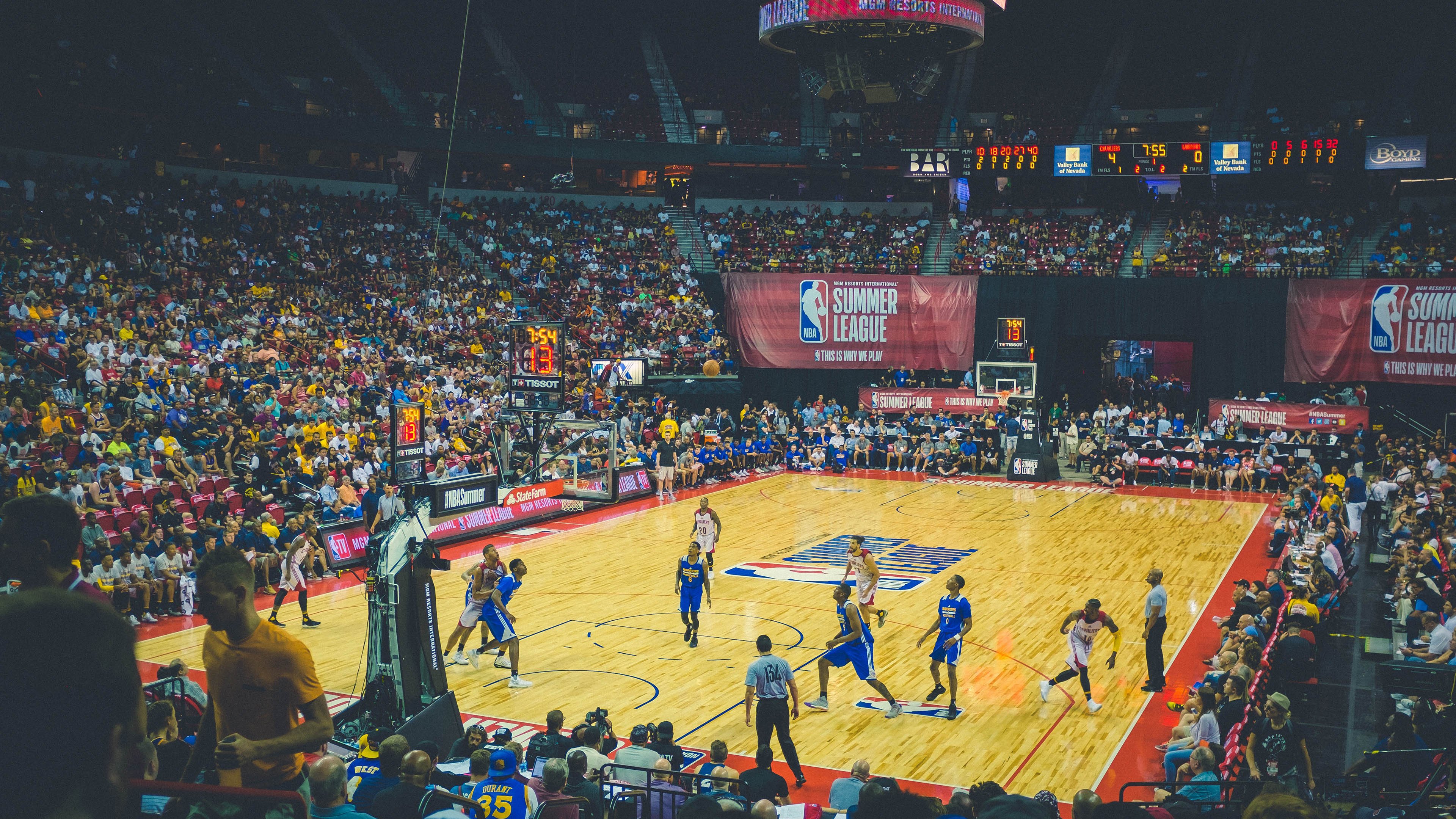 终局接管者，当哨声与引擎声在同一频率咆哮